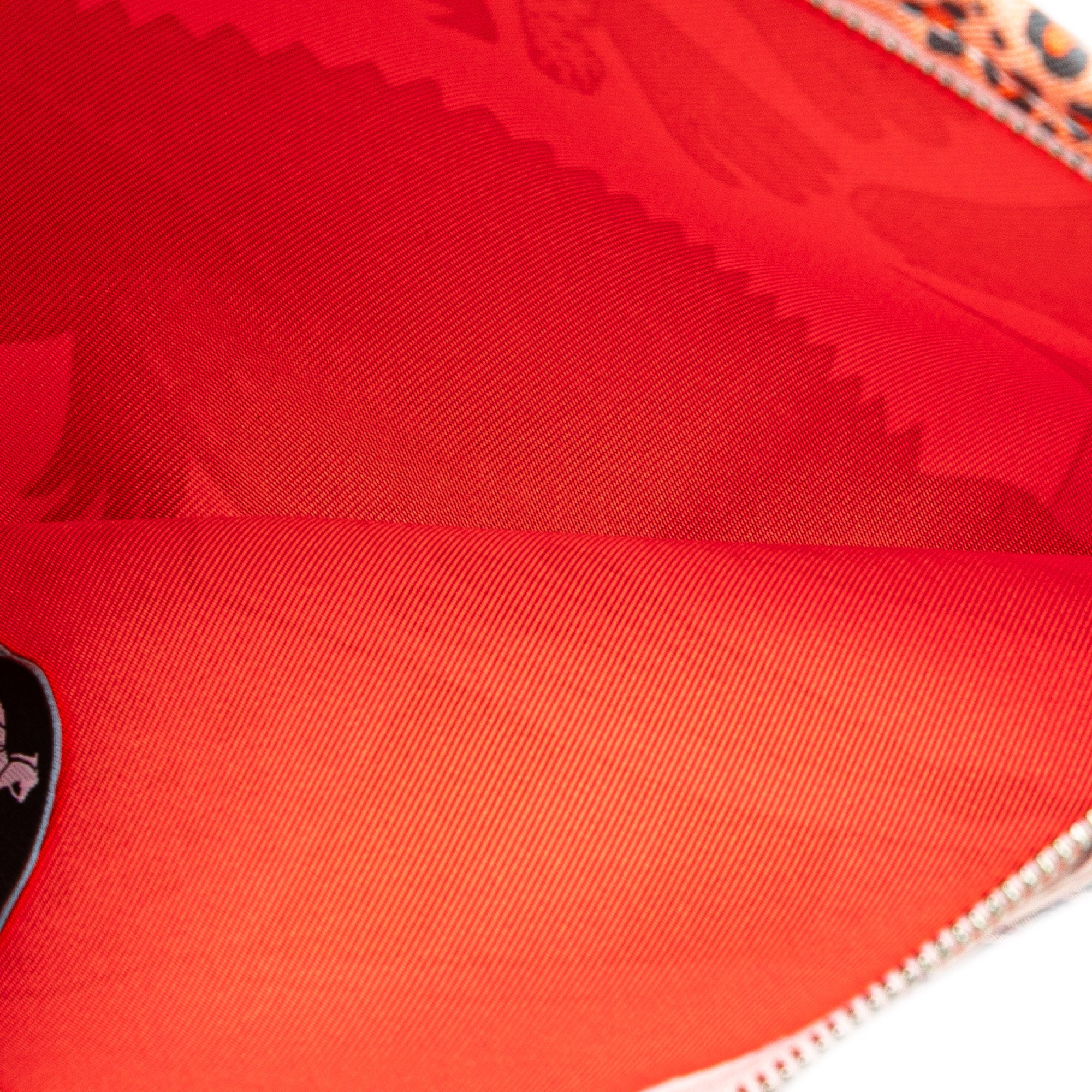 HERMÈS Silk La Marche Du Zambeze Silky City Pouch