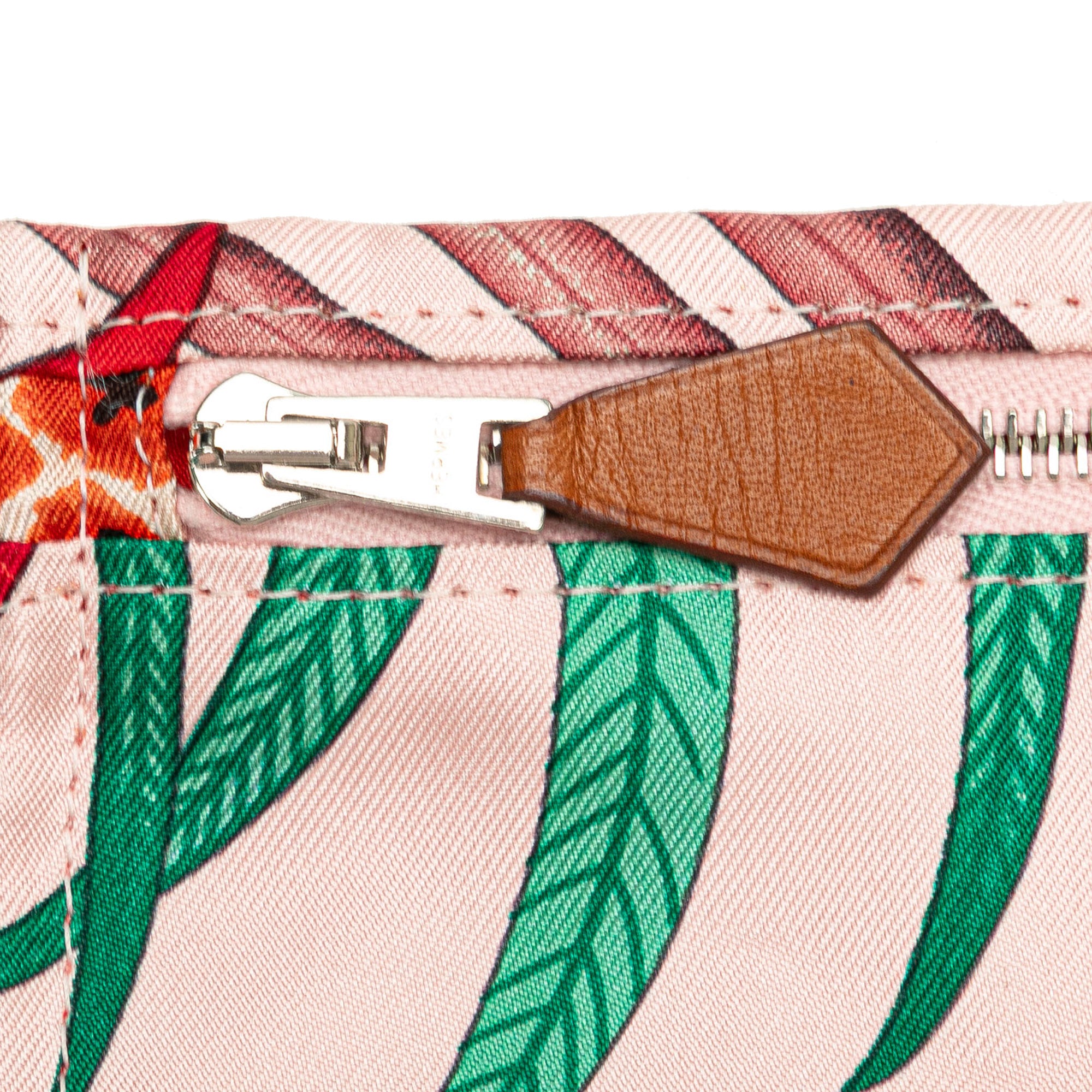 HERMÈS Silk La Marche Du Zambeze Silky City Pouch